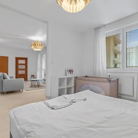 Apartment Ah Bosakova Elegant Bratislava