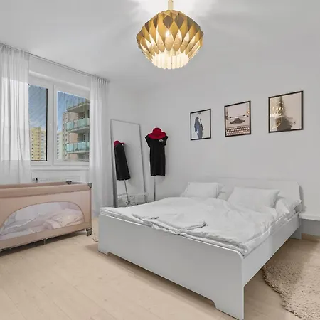 דירה Ah Bosakova Elegant ברטיסלאבה